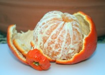 Naartjie Fruit Peeled