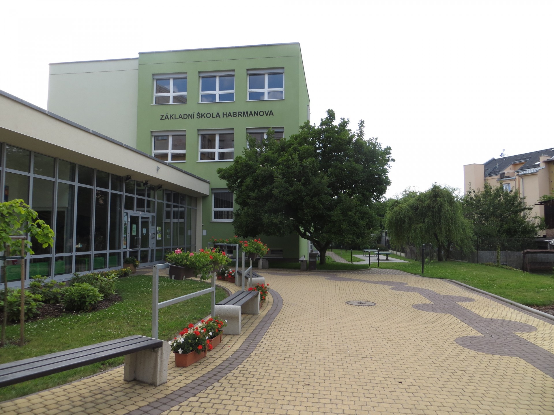 Elementary School Habrmanova