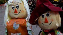 Happy Scarecrow Couple