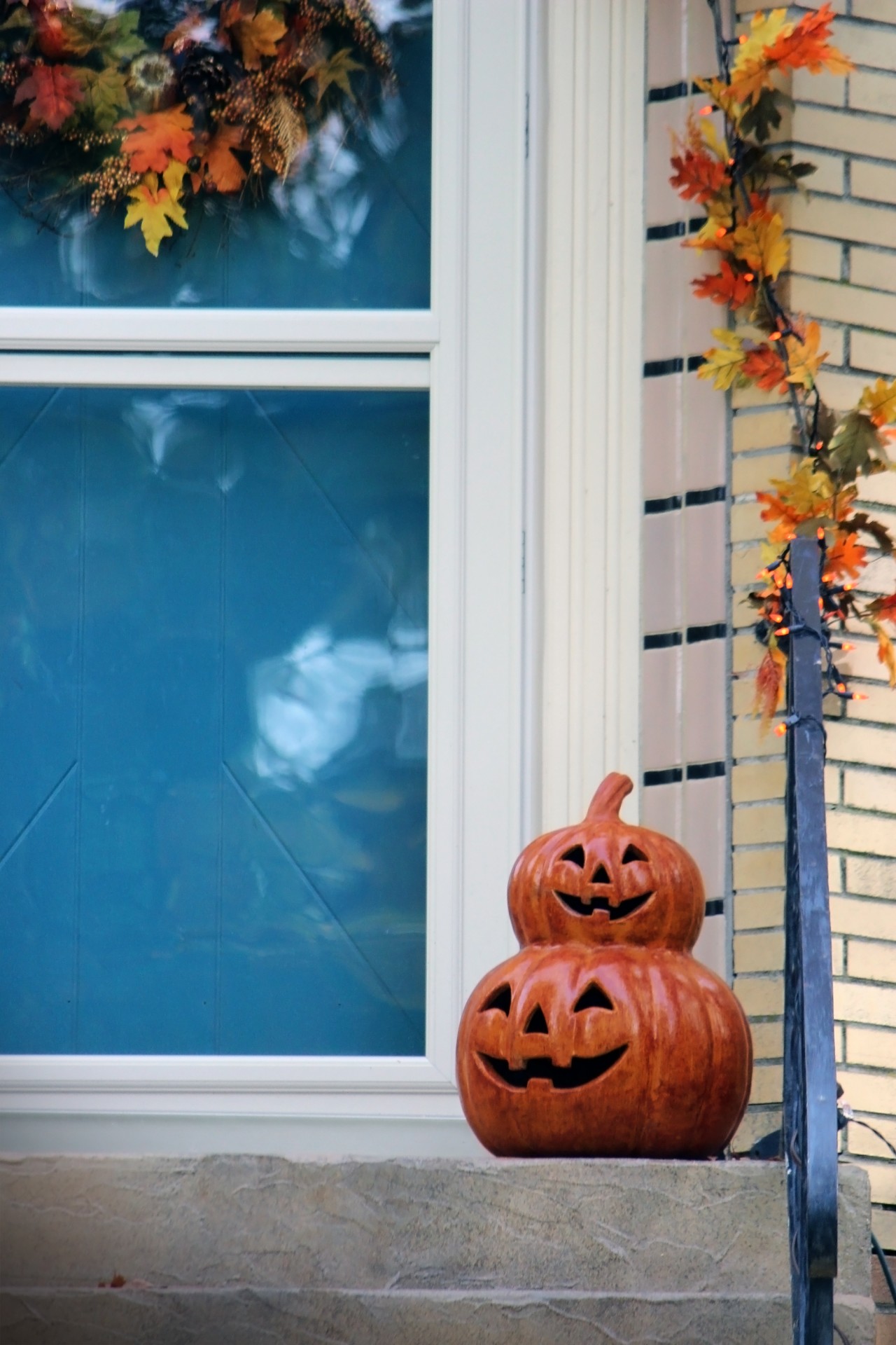 Festive Halloween front porch.