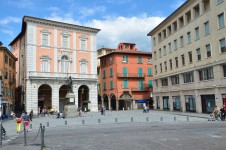 Piazza Garibaldi In Pisa