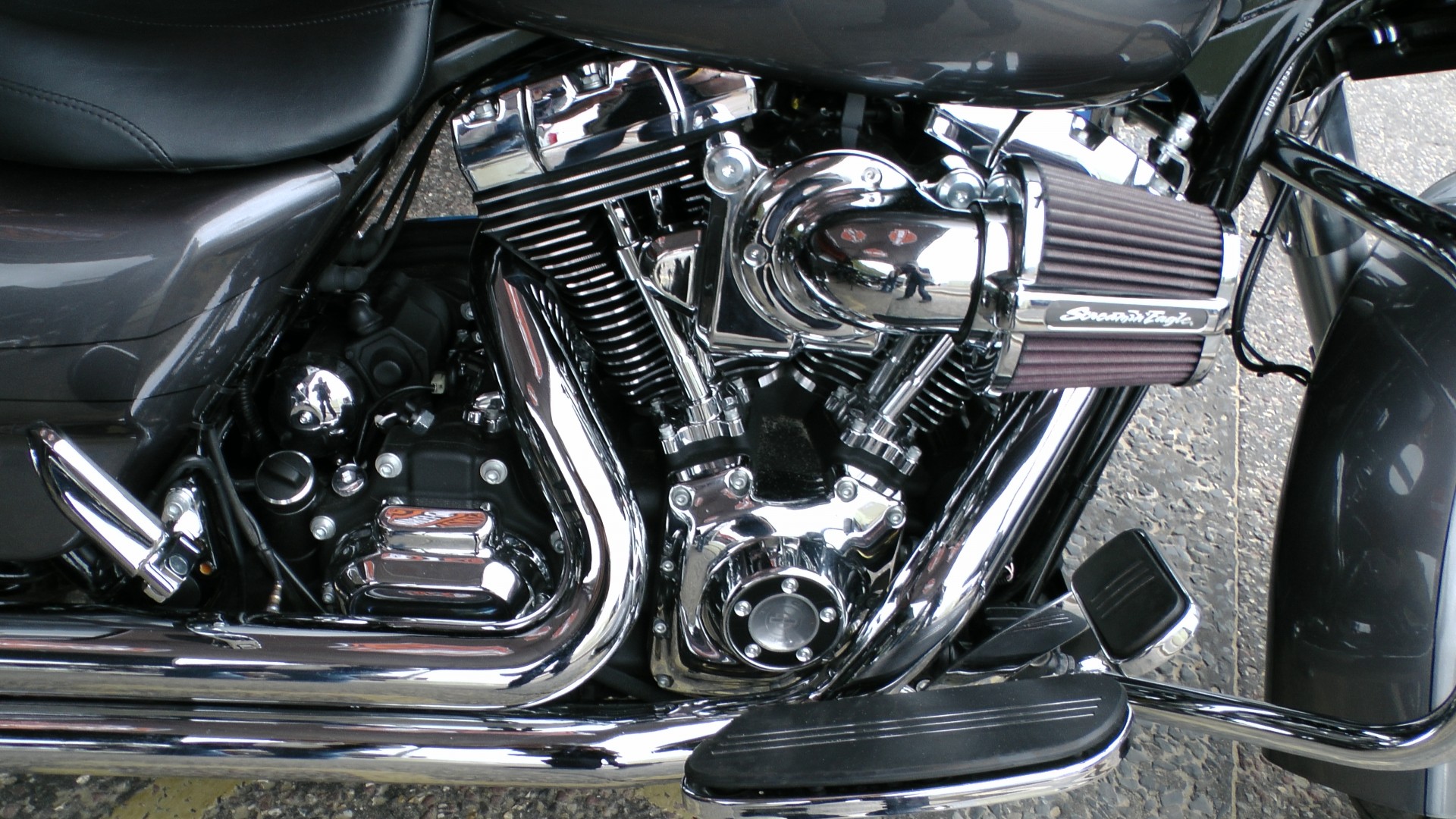 Harley Davidson Street Glide Engine