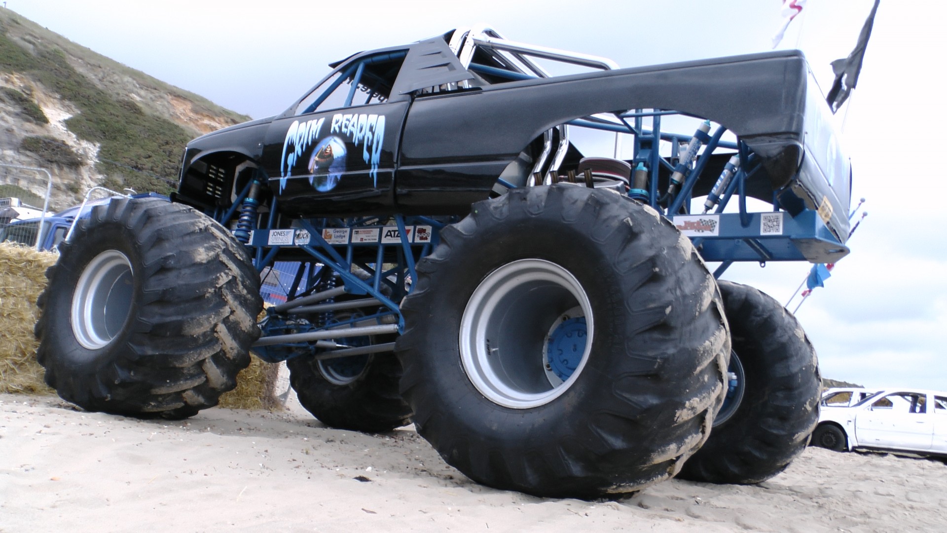 Monster Wheels Pickup Truck