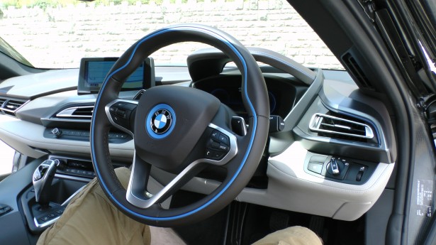 BMW i8 Steering Wheel Car Poza gratuite - Public Domain Pictures