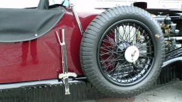 Vintage Invicta Car Spoked Wheel