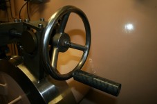 Wheel On Hyperbaric Service Lock