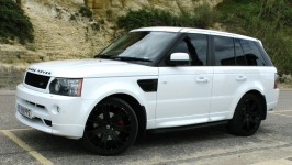 White Range Rover