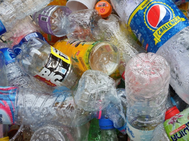 Újrahasznosított műanyag palackok Szabad kép - Public Domain Pictures