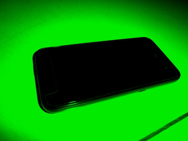 Cell phone - fond vert Photo stock libre - Public Domain Pictures