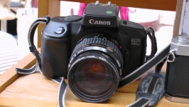 Canon EOS 750 QD 35mm Camera