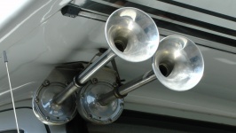 Twin Air Horns