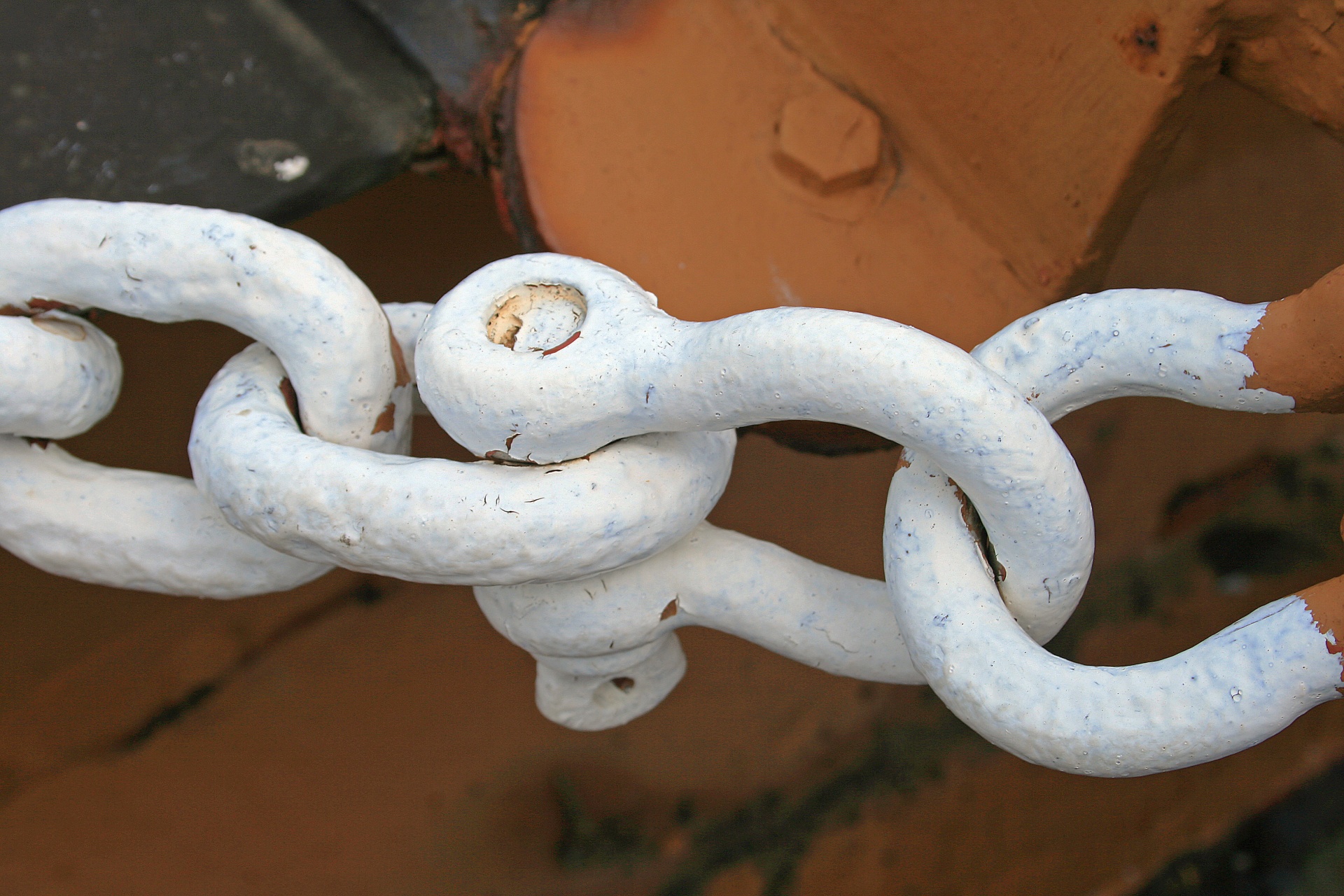 U-buckles & White Chain Connected