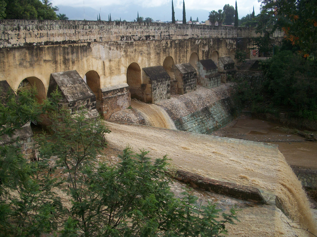 Aqueduct of the Spanish period in Oaxaca