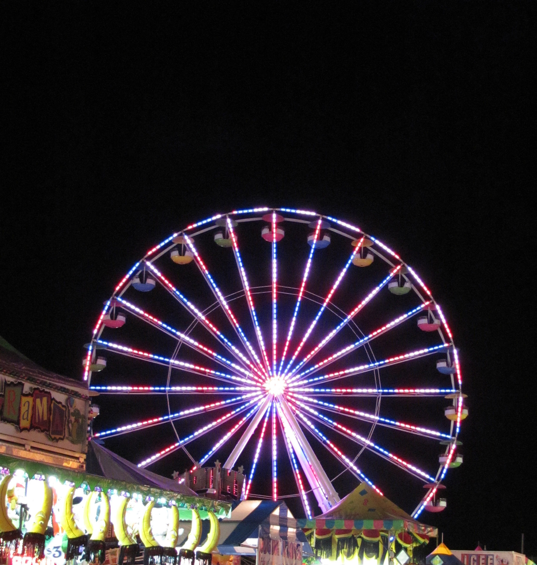Ferris Wheel at night at the New York State fair