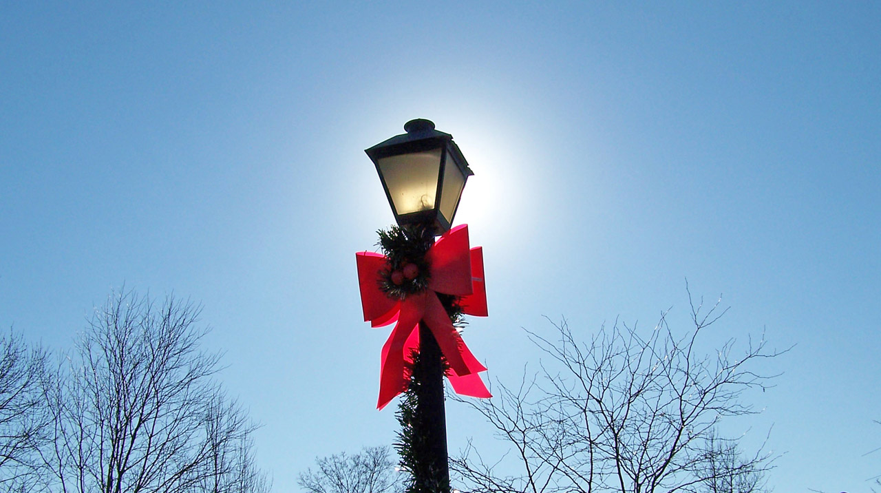 A lamppost decorated for Christmas