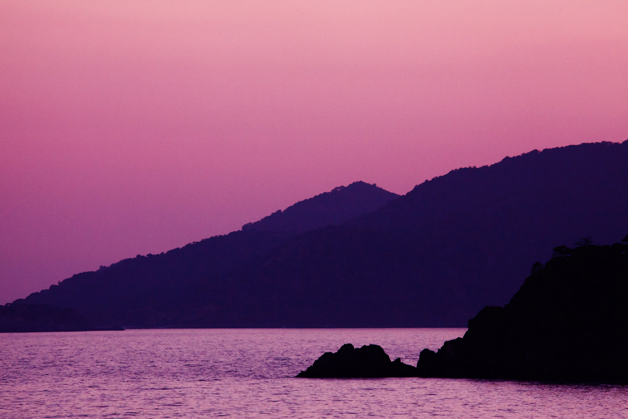 purple mountain and the sea sunset