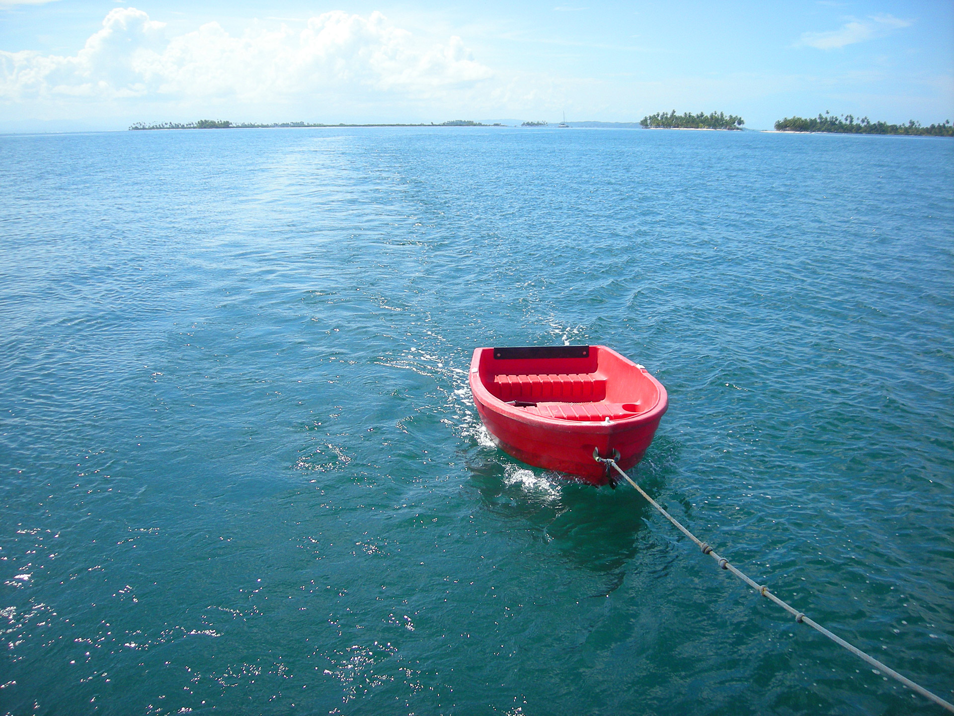 red dinghy for the Andiamo sailing boat, Panama