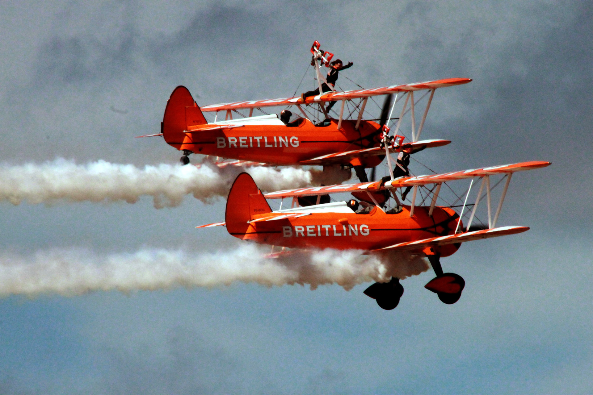 Bi Planes with wing walkers