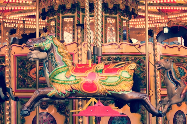 Cheval carrousel - New and Vintage