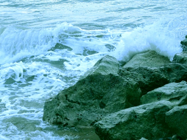 Ondas Do Mar Quebrando Nas Pedras Foto Stock Gratuita Public Domain Pictures