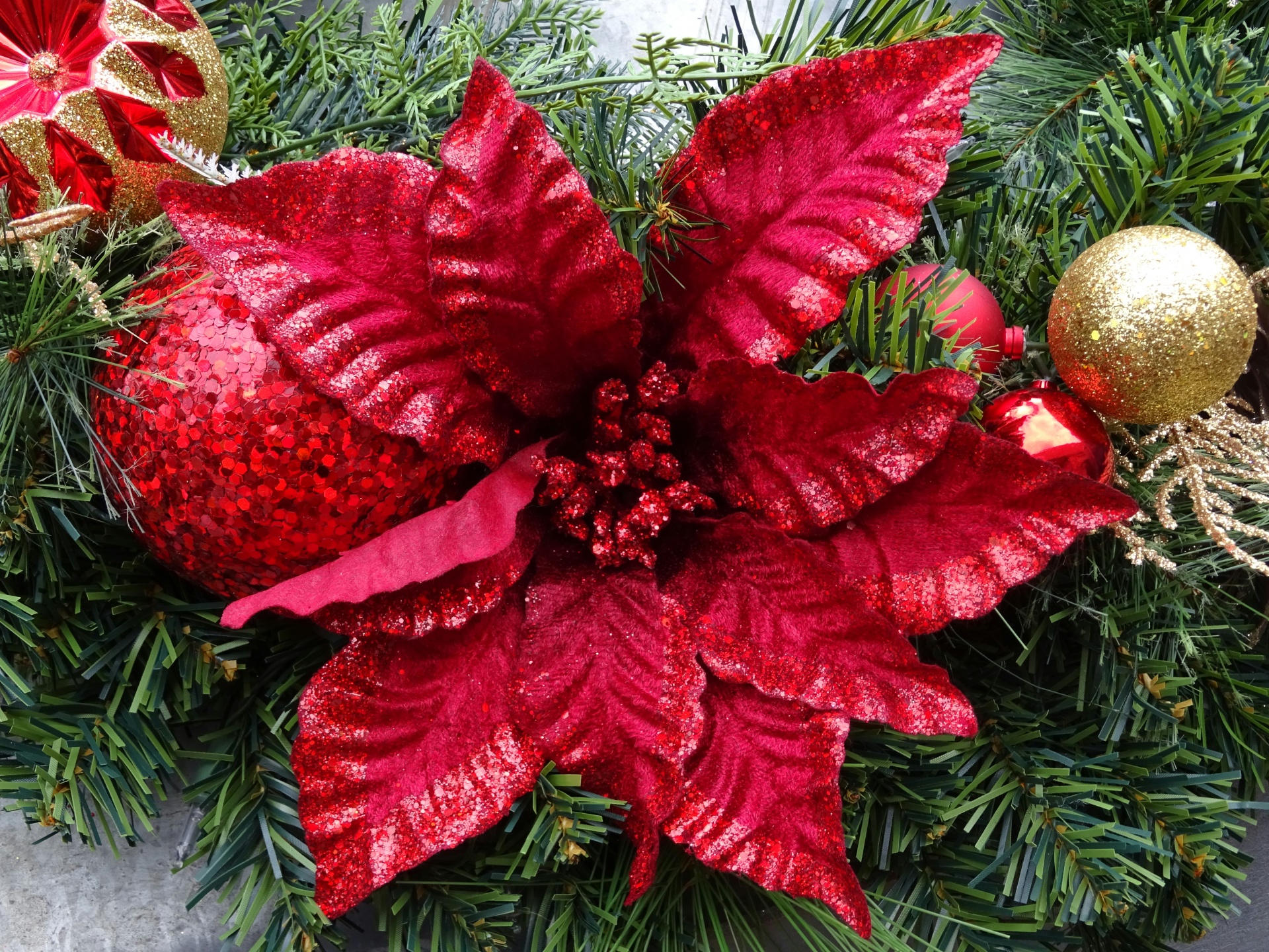 Red Christmas Flower And Baubles