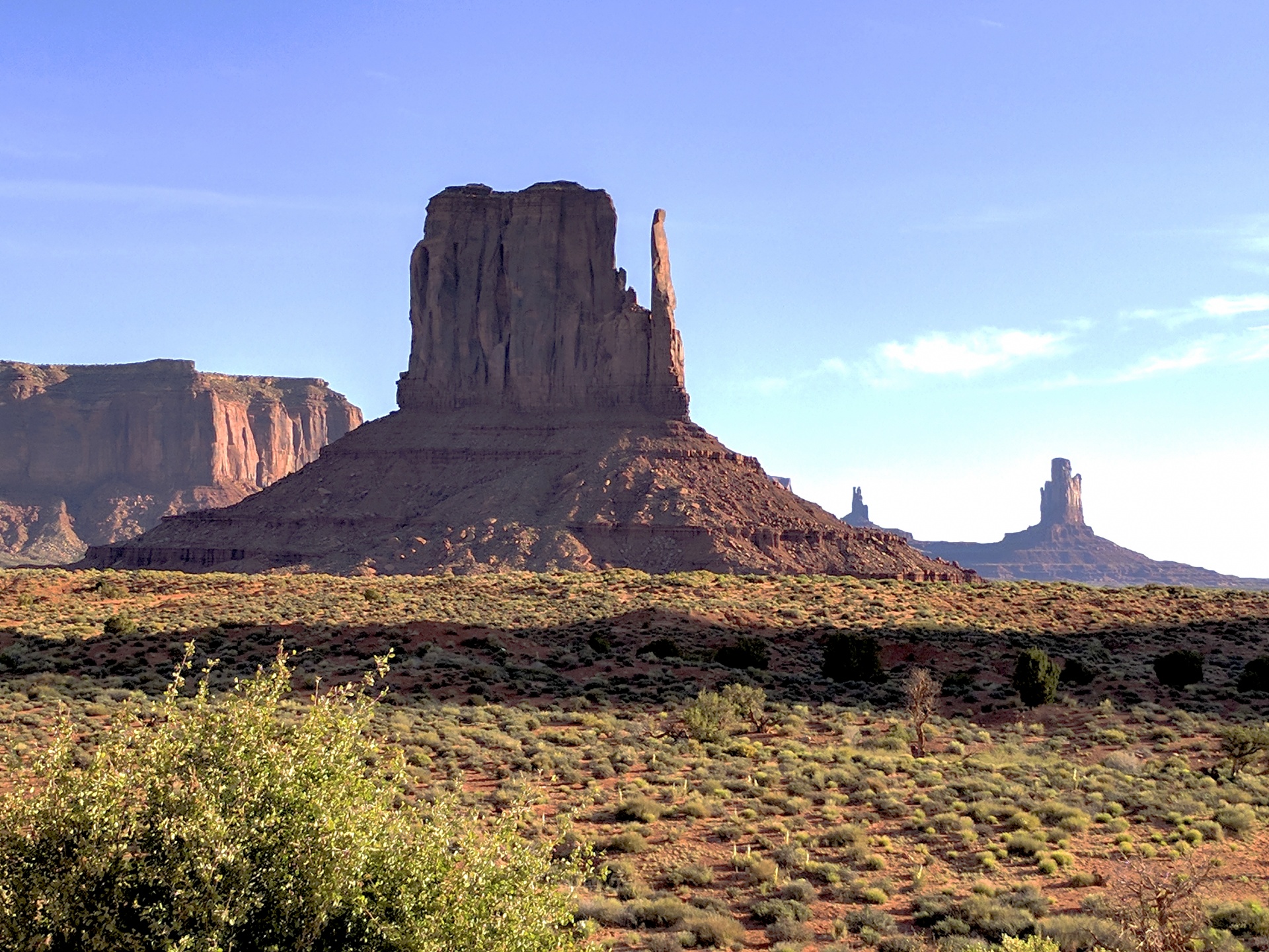 large mountain landscape of Monument Valley, Arizona