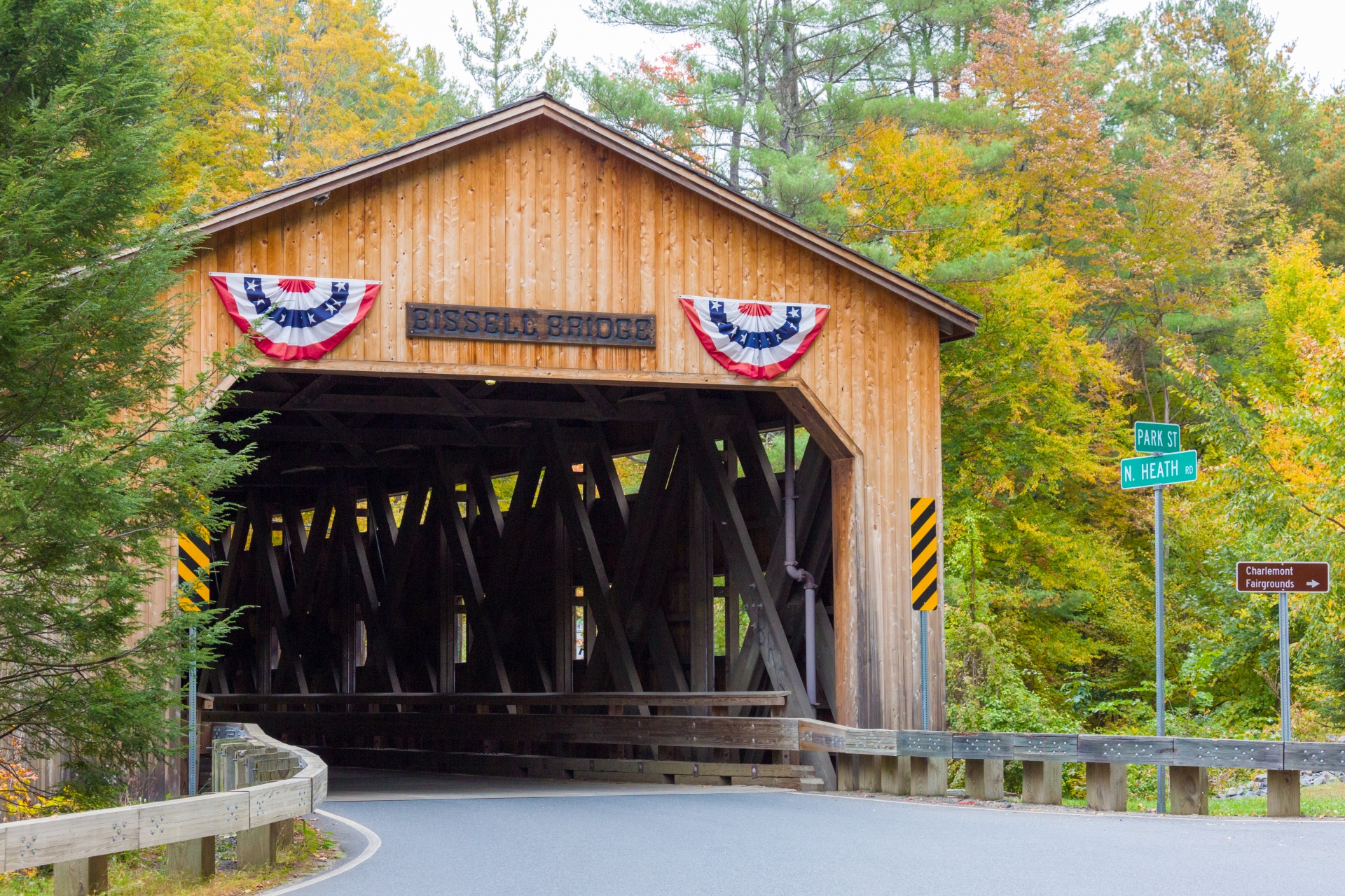 Bissell covered bridge in Autumn