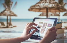 Tablet, Internet,beach, Vacation