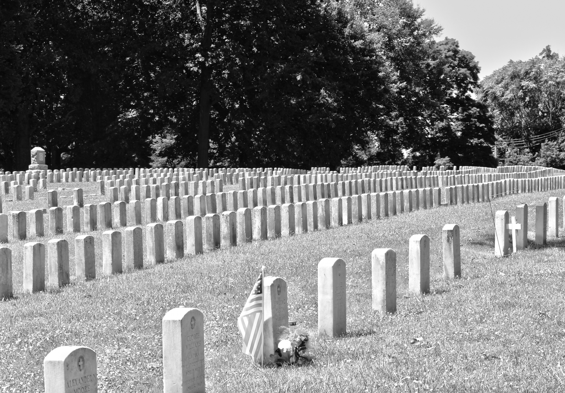 Monotone shot of the rows of headstones at Antietam Battlefield in Sharpsburg, Maryland
