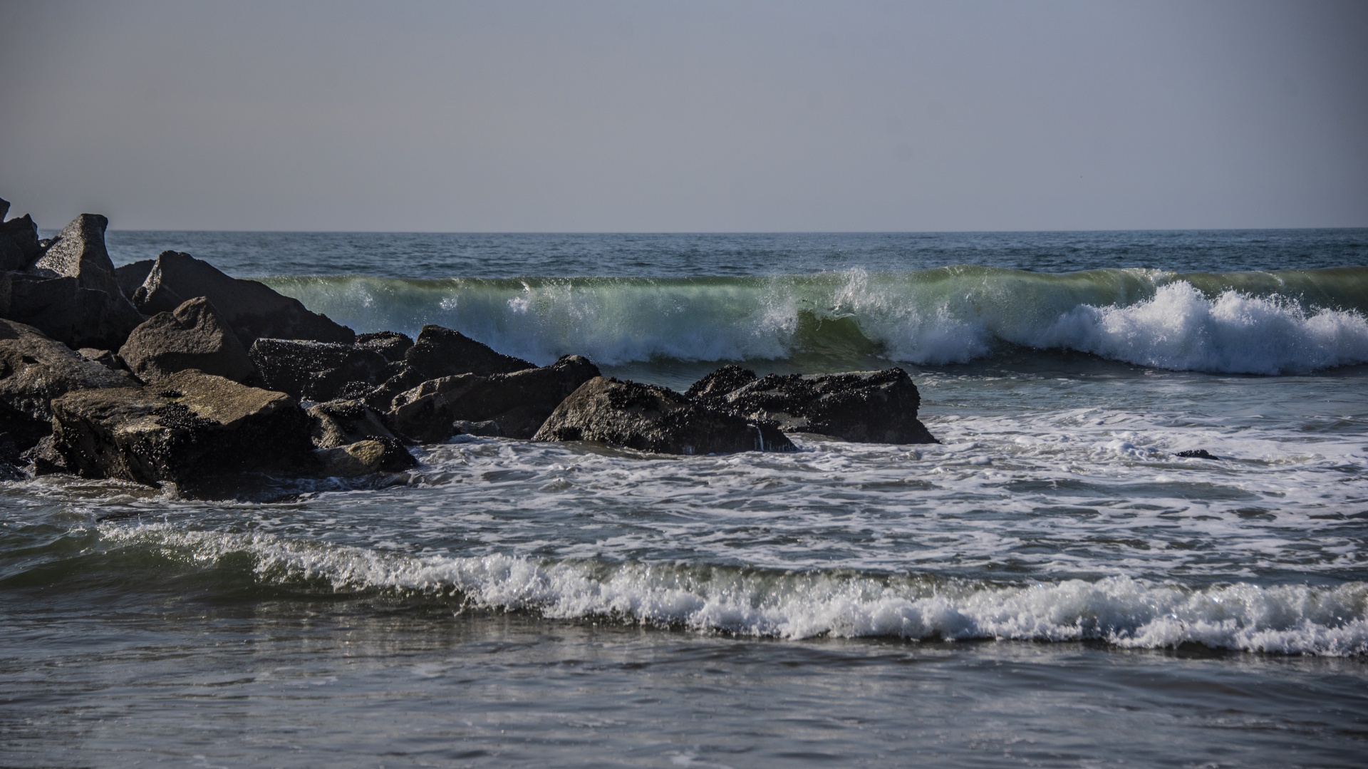 landscape-of-venice-beach-waves-free-stock-photo-public-domain-pictures