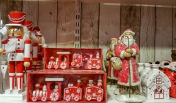 Christmas Shop Shelf