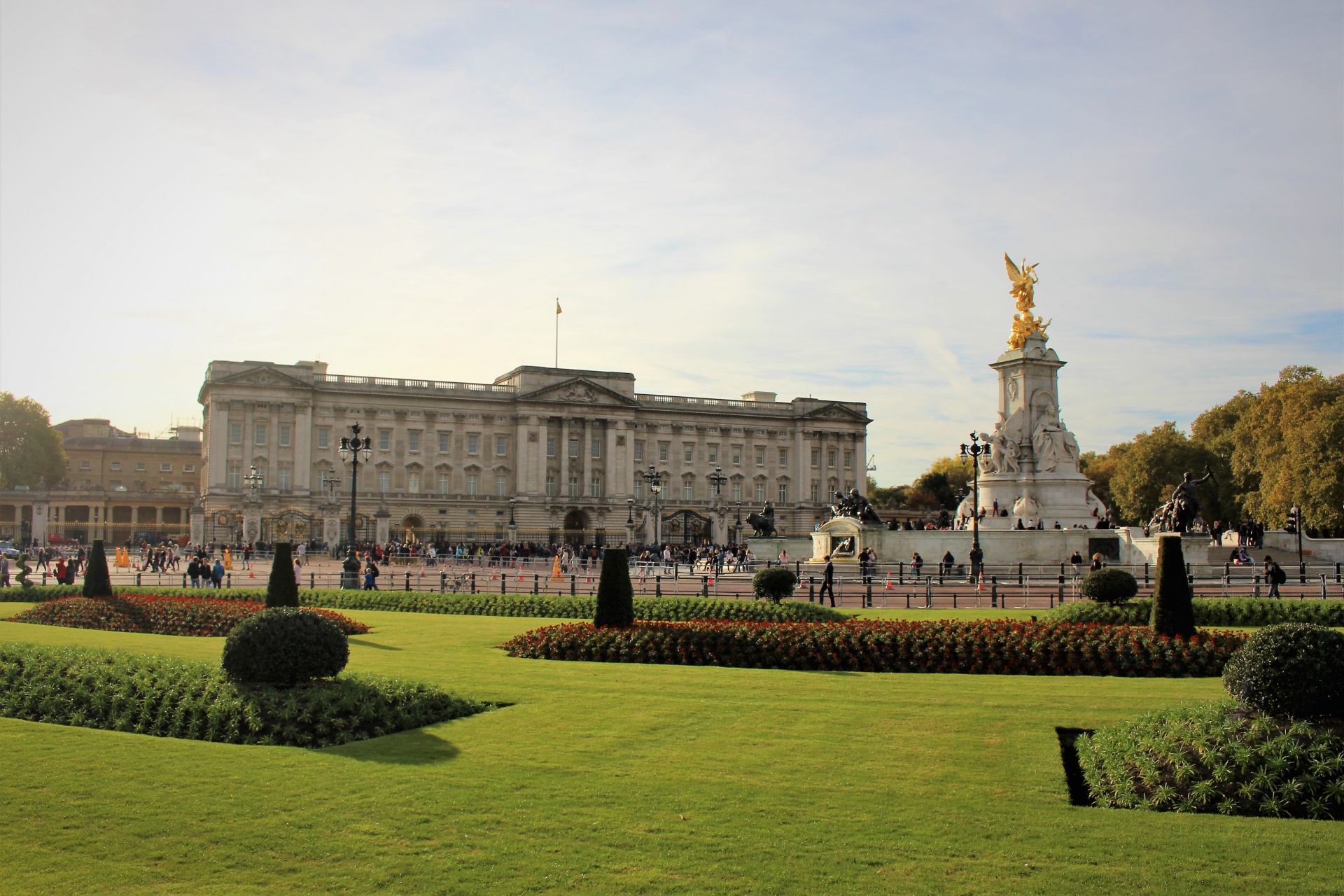 Buckingham Palace in London and the victoria memorial