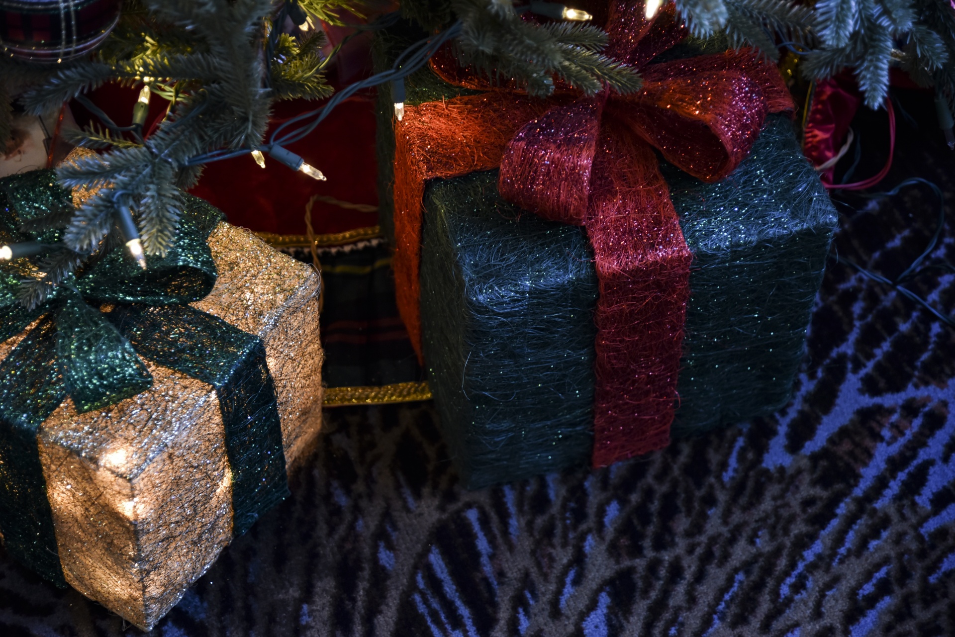 Gifts Under The Tree Background