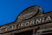 Hotel California Sign