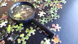 Jigsaw Puzzle Magnifying Glass