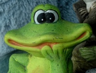 Ornamental Frogs Head