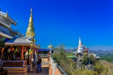 Wat Pha Bhud Tha Baht Pha Nham, Li