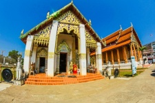 Wat Phra That Chang Kham , Nan