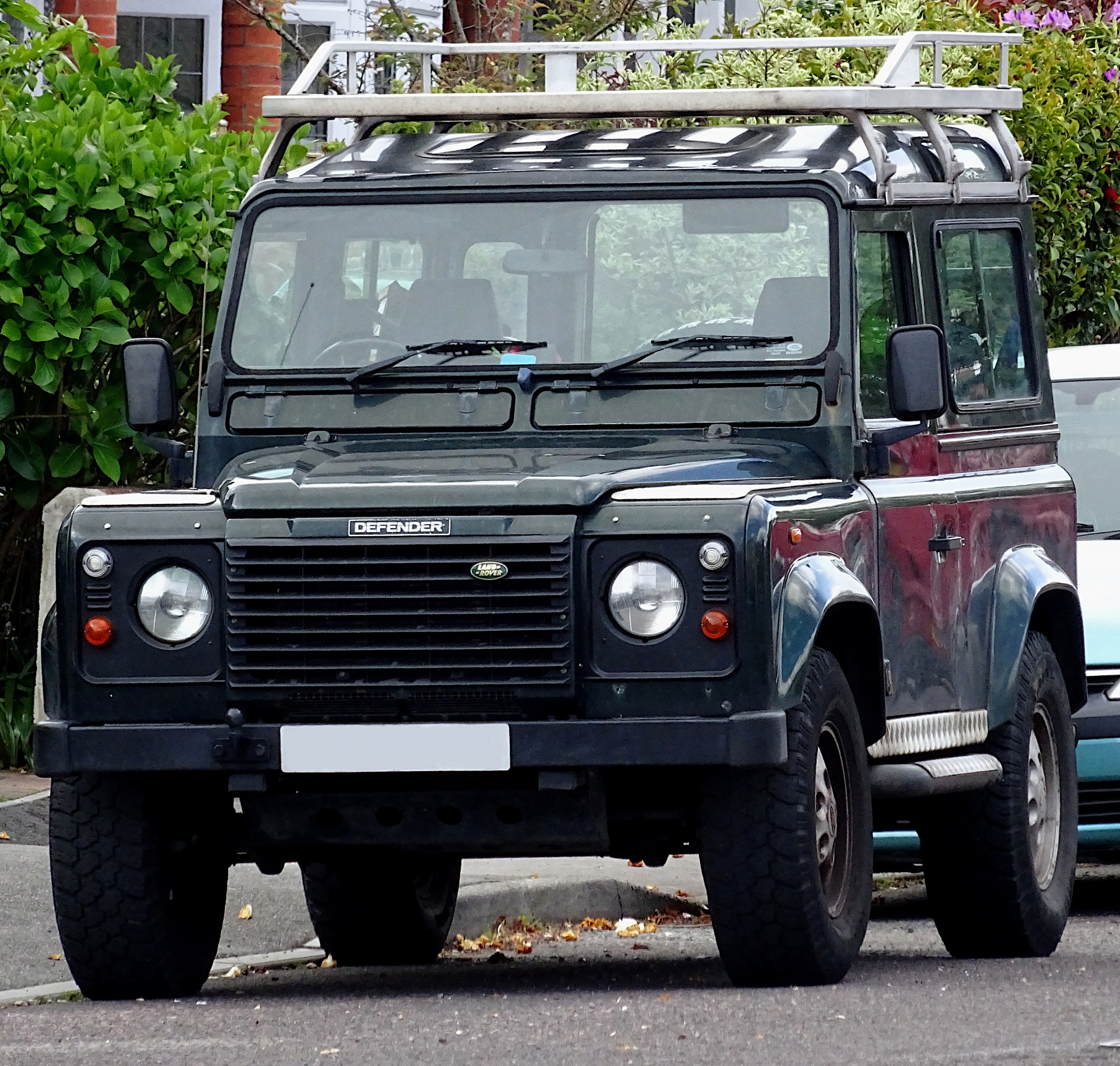 Land Rover Jeep Defender 4x4 Vehicle 020520