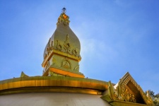 Golden Pagoda Wat Nong Pah Pong Buddhism