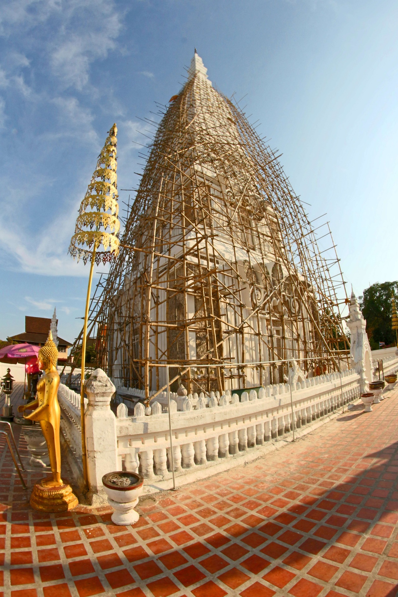 Phra That Tha Uthen chedi , Wat Phra Tha Uthen , Tha Uthen District, Nakhon Phanom, Nakhon Phanom , Thailand