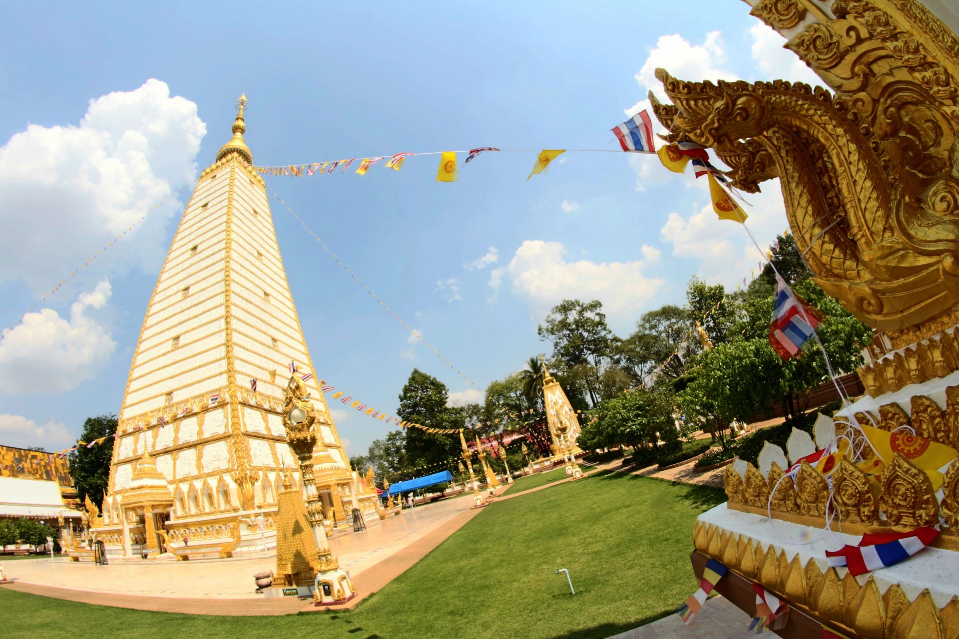 Wat Phrathat Nong Bua UbonRatchathani
