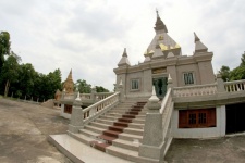 Pagodas At Wat TAM PIANG DIN