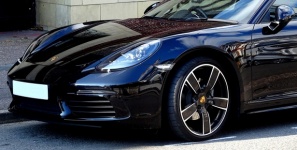 Porsche Car Front Wheel And Lights