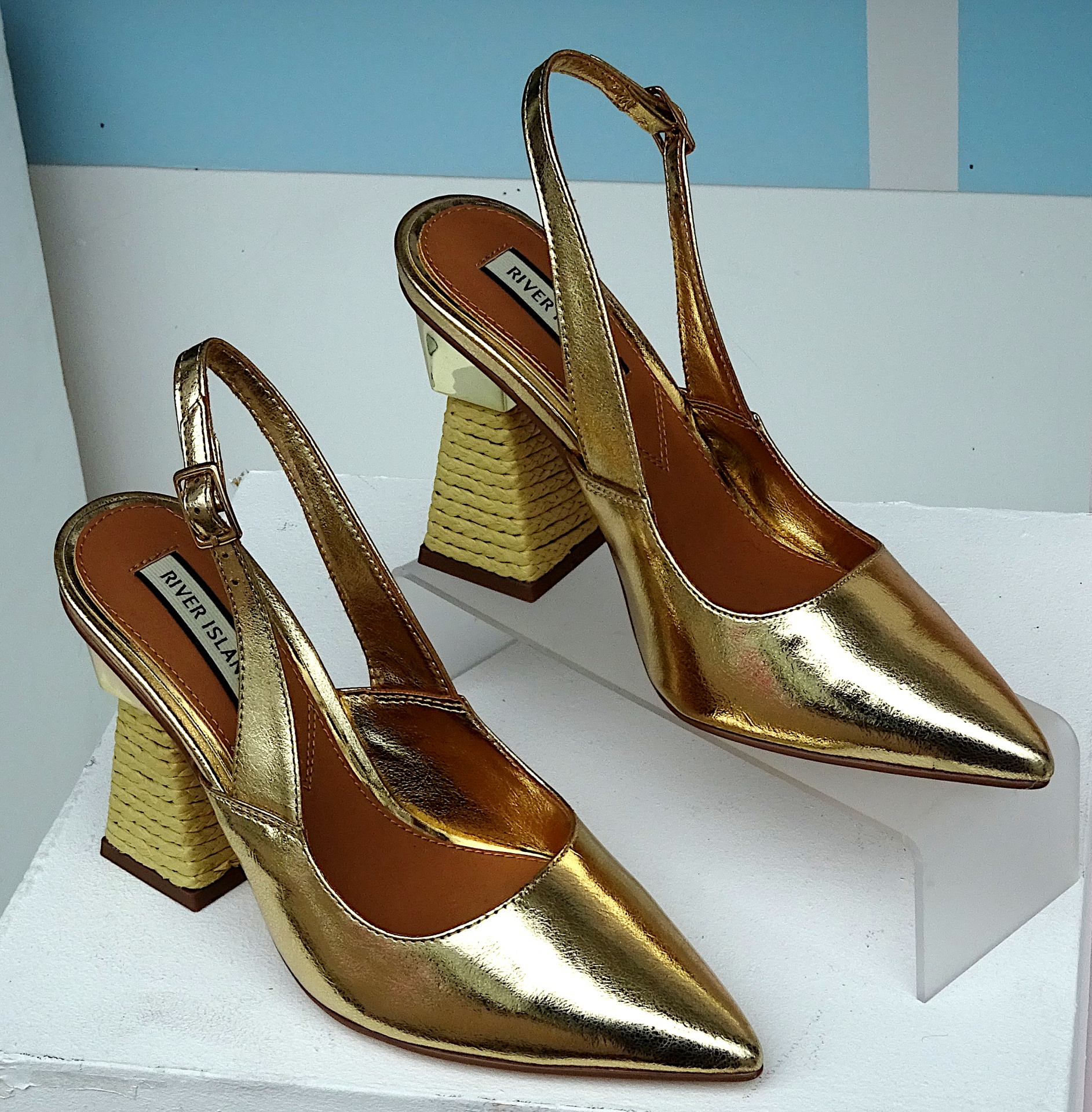 Ladies Golden Fashion Shoes