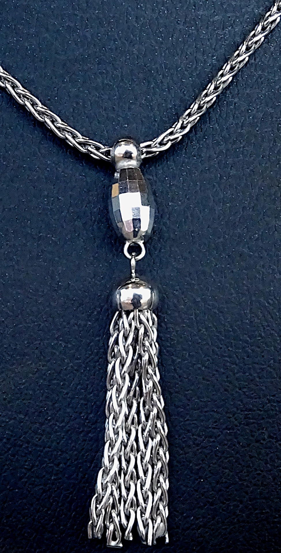 White Gold Necklace And Pendant