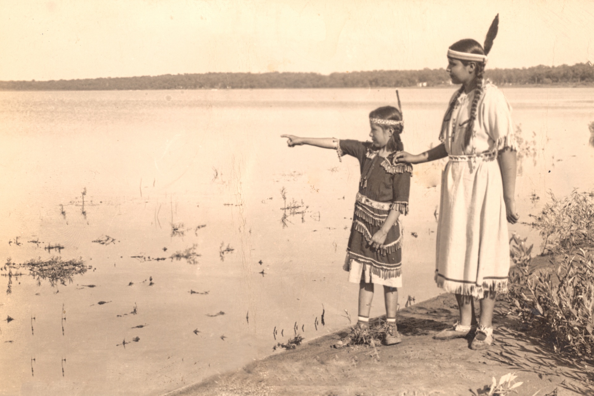 Minnesota Indian woman and child