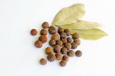 Bay Leaf And Allspice