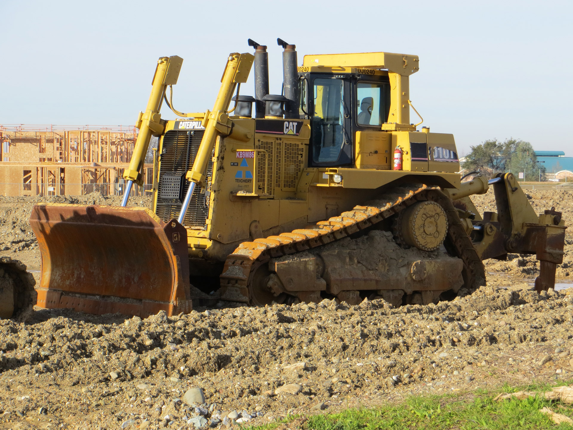 Earth Mover 564
