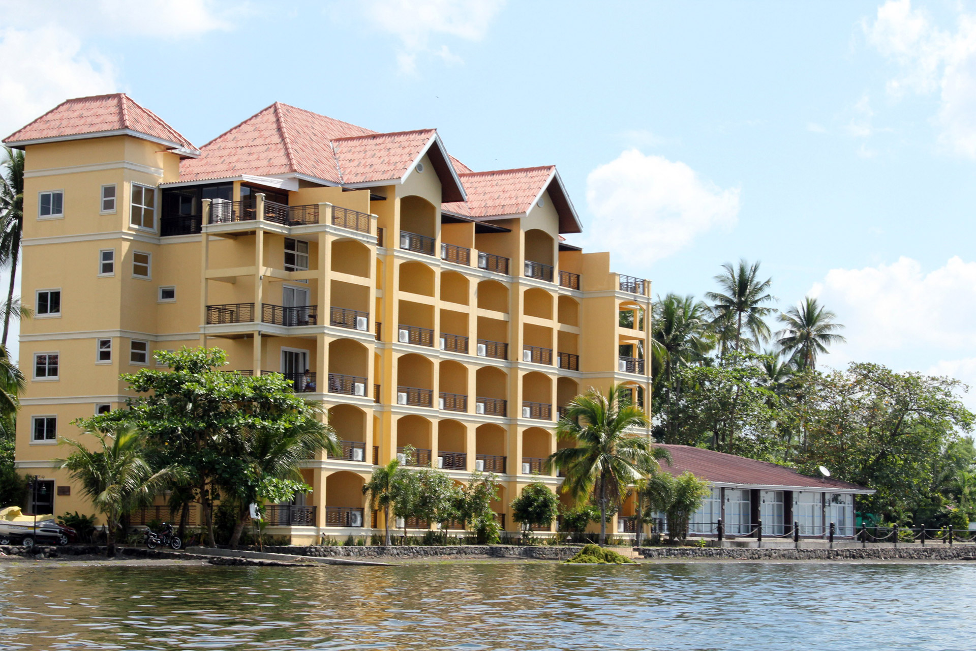 Hotel In Batangas Beach Resort